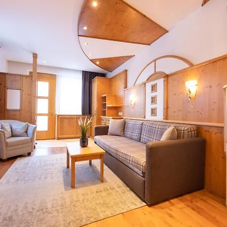 Maximilian Aparthotel Neustift im Stubaital