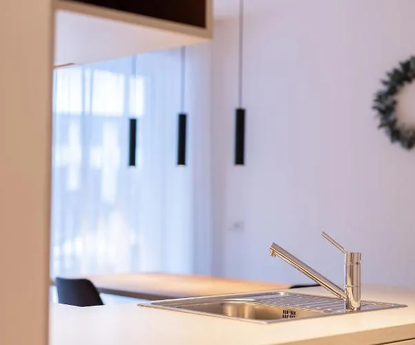 Max Mountain ניוסטיפט אים סטובאיטל